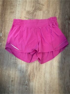 Lululemon Hotty Hot High Rise 2.5” Running Shorts